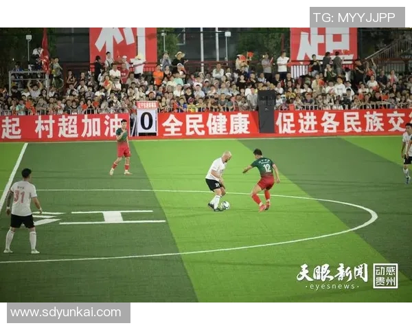 追寻梦想的脚步足球明星励志传记中的奋斗与坚持