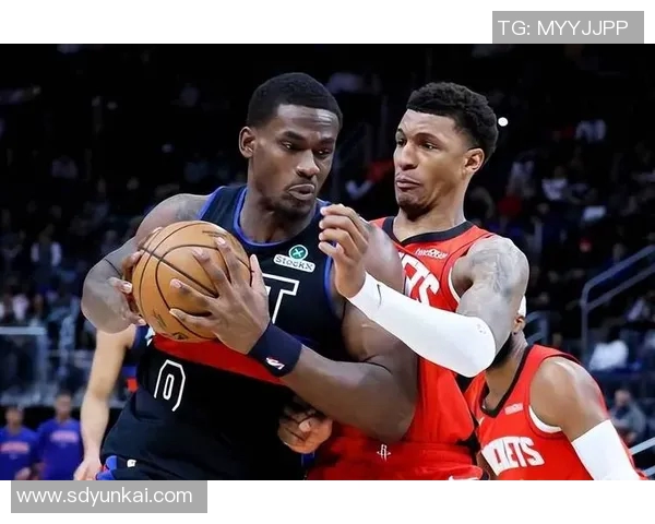 2003年NBA经典对决火箭队与活塞队的激烈碰撞回顾与分析