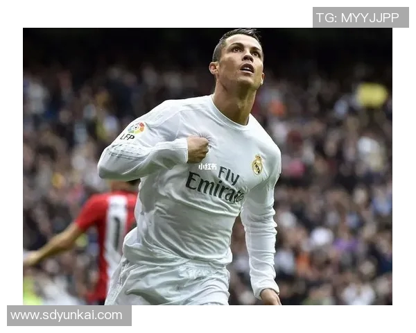 足球明星眉骨缝针手术揭秘与恢复过程分析及其对职业生涯的影响